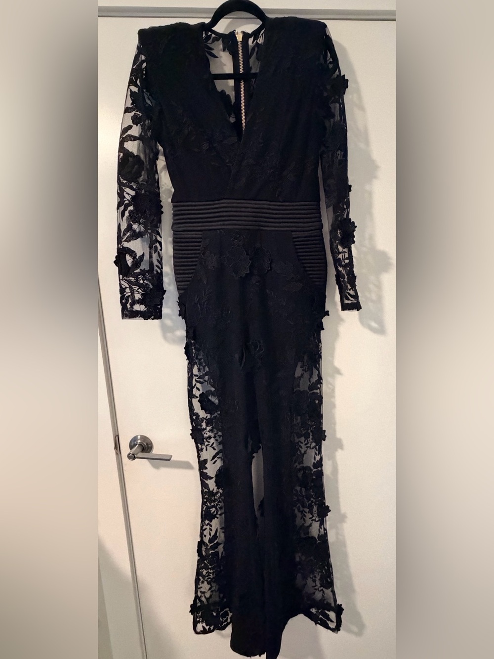 ZHIVAGO Where You Tend A Rose Jumpsuit Size 8 Brand New without tags - Picture 5 of 8